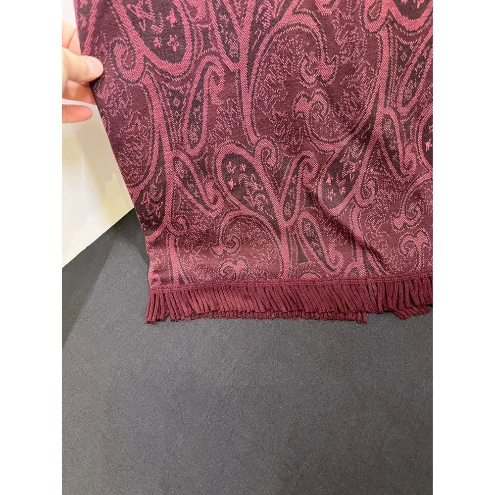 Geoffrey Beene paisley jacquard